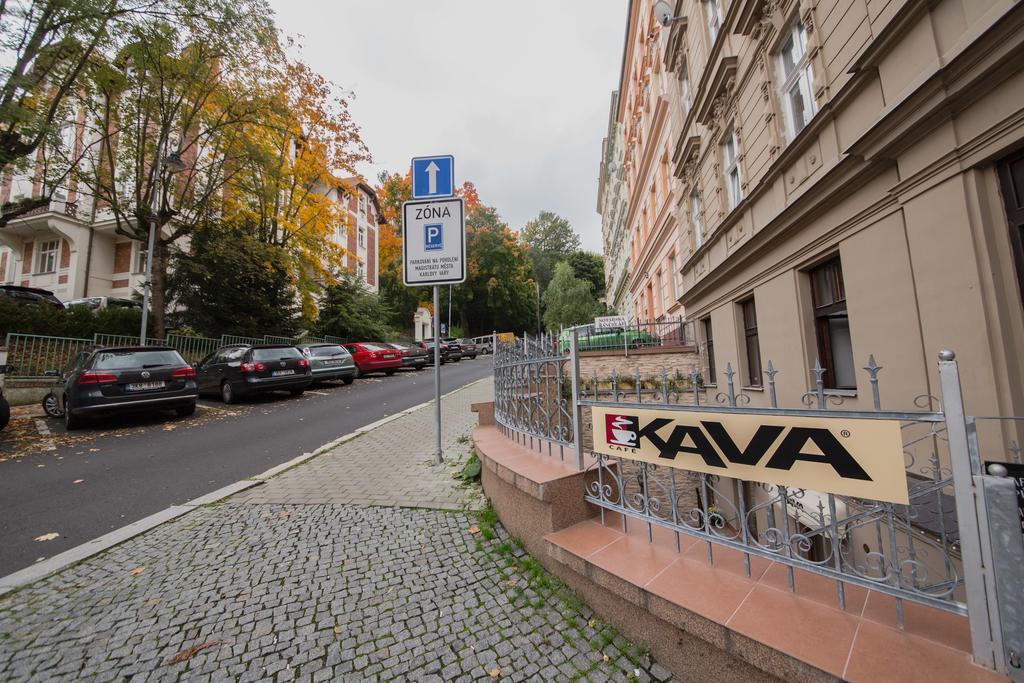 Apartment Aqua Vita Karlovy Vary Exterior photo